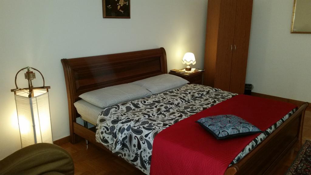 كازيرتا Lian Room B&B الغرفة الصورة