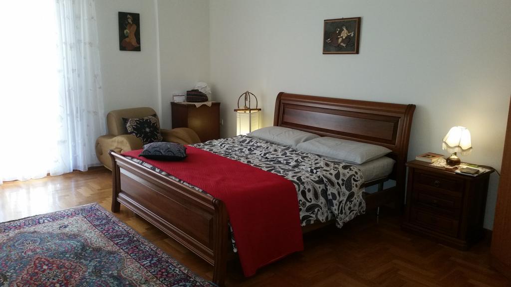 كازيرتا Lian Room B&B المظهر الخارجي الصورة