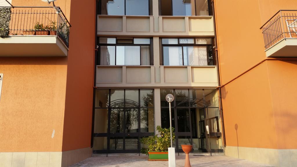 كازيرتا Lian Room B&B المظهر الخارجي الصورة
