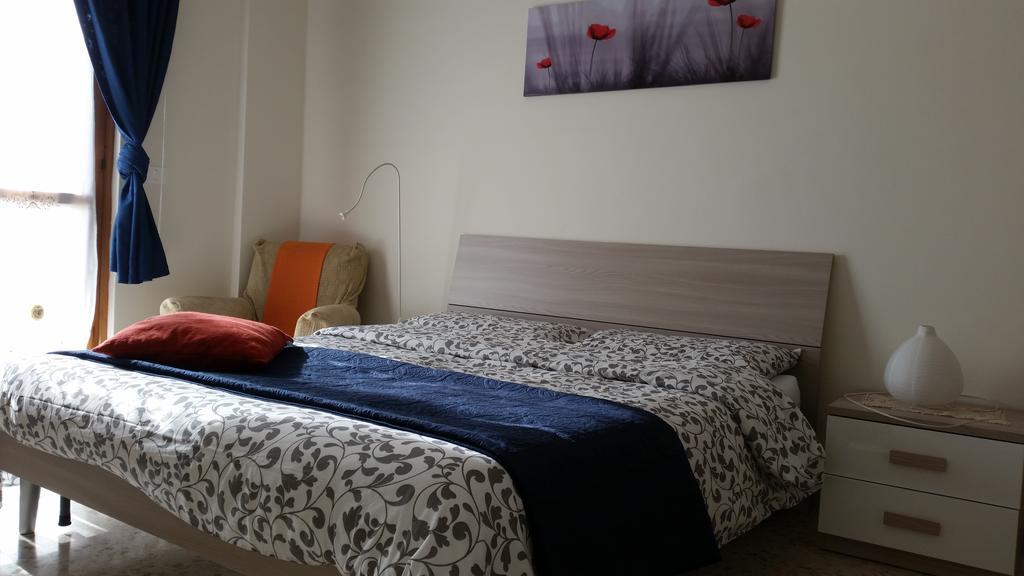 كازيرتا Lian Room B&B الغرفة الصورة