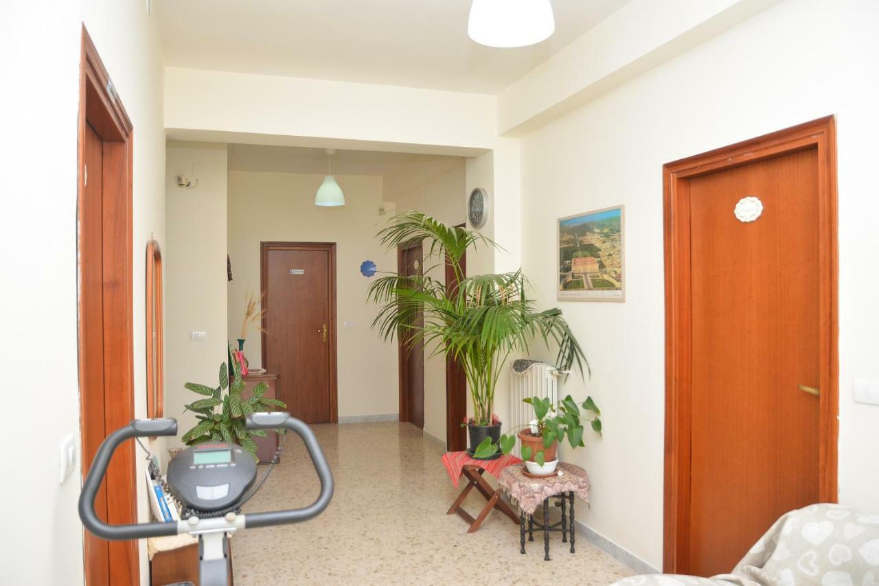 كازيرتا Lian Room B&B المظهر الخارجي الصورة
